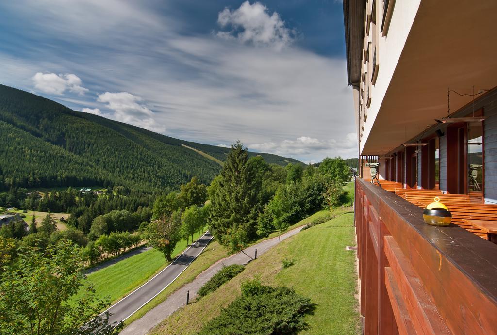 Hotel Adam Špindlerŭv Mlýn Εξωτερικό φωτογραφία